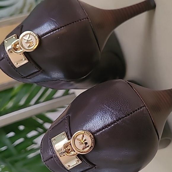 Michael Kors Hamilton Shoes ❤️ - Picture 8 of 10